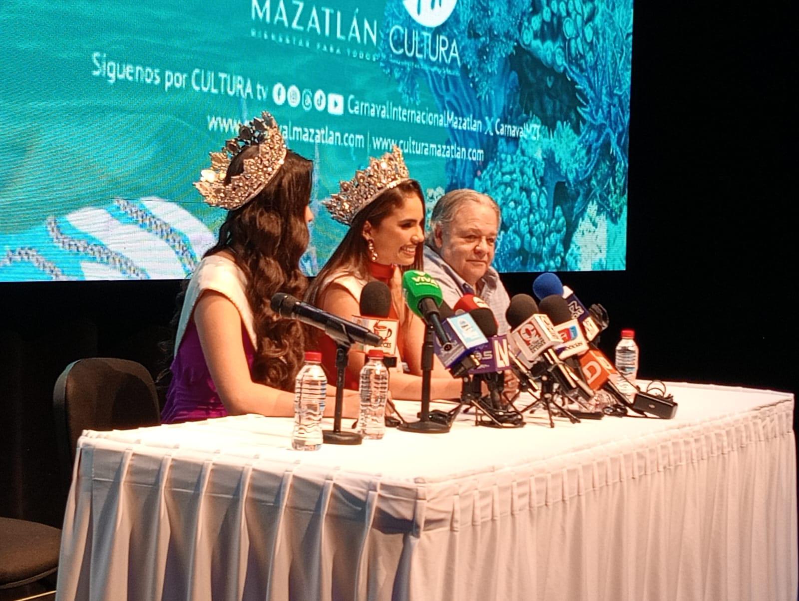 $!Raúl Rico González, titular del Instituto de Cultura de Mazatlán, y las reinas actuales de Carnaval, Carolina Ruelas y Siu Ling Cotero Chío dieron a conocer los pormenores del evento.