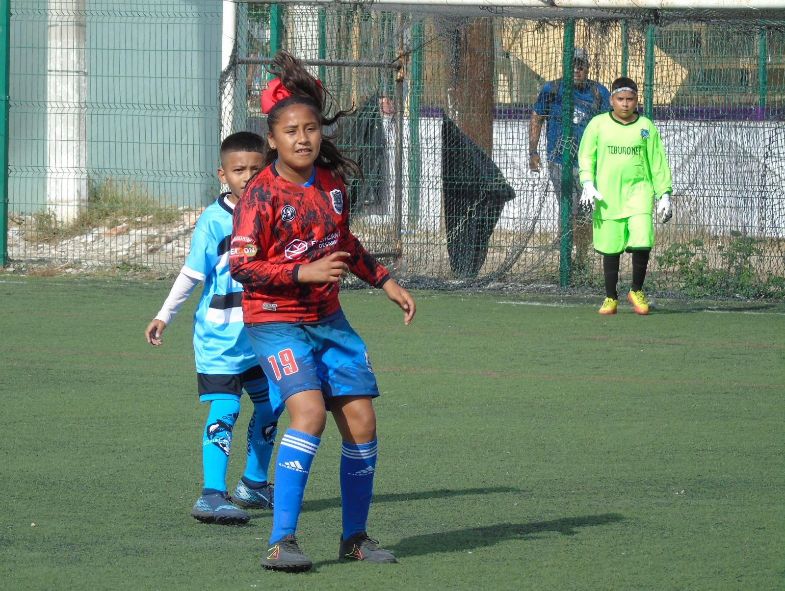 $!Dragones sigue con su buen paso en la Copa Mazatlán de Futbol 7