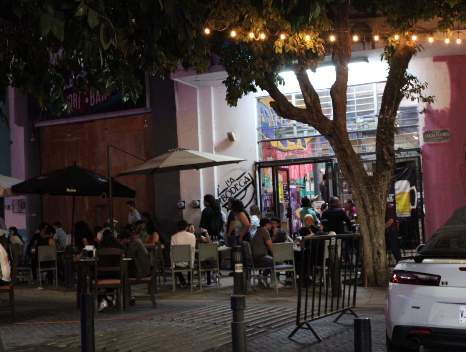 $!Se percibe reactivación gradual en el Paseo del Ángel en Culiacán con mayor afluencia y consumo