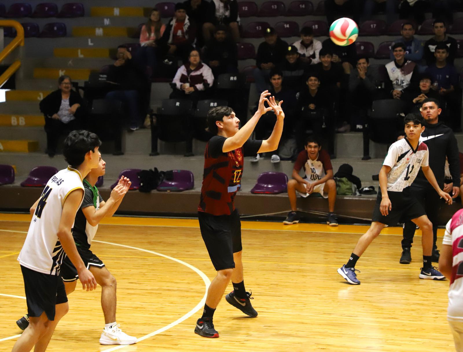 $!Rescata Angostura un pase para el Estatal en voleibol de sala