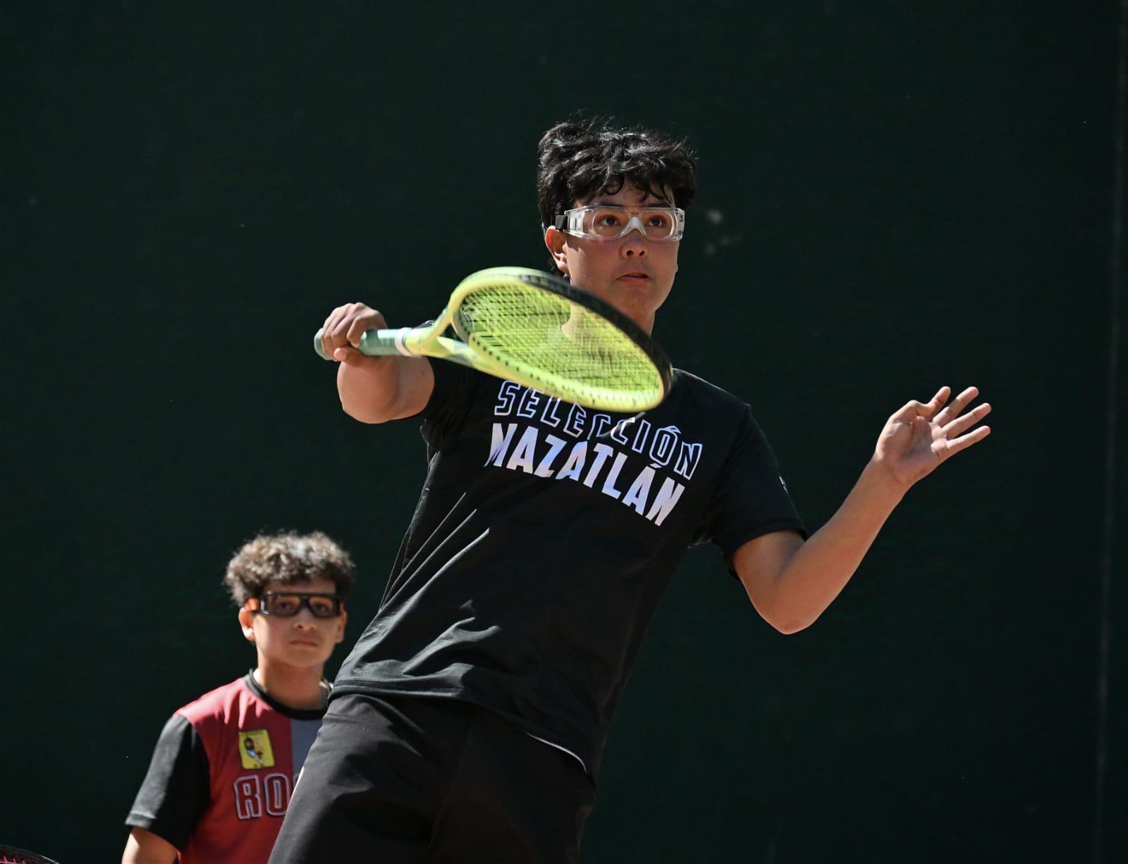 $!Mazatlecos Óscar Díaz y Maximiliano Guerra logran el triplete en frontón, en la etapa estatal