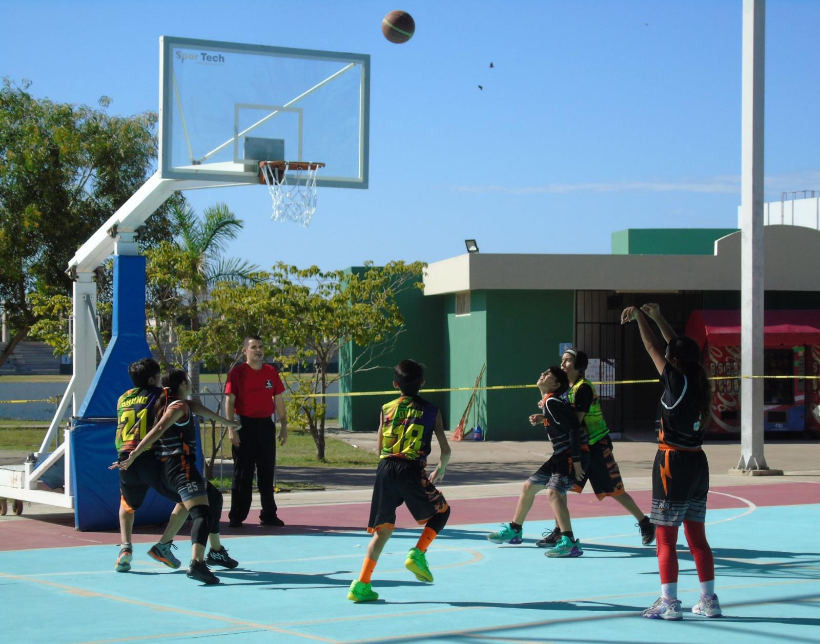 $!Consigue Toros doble triunfo en Copa Basketball Mazatlán