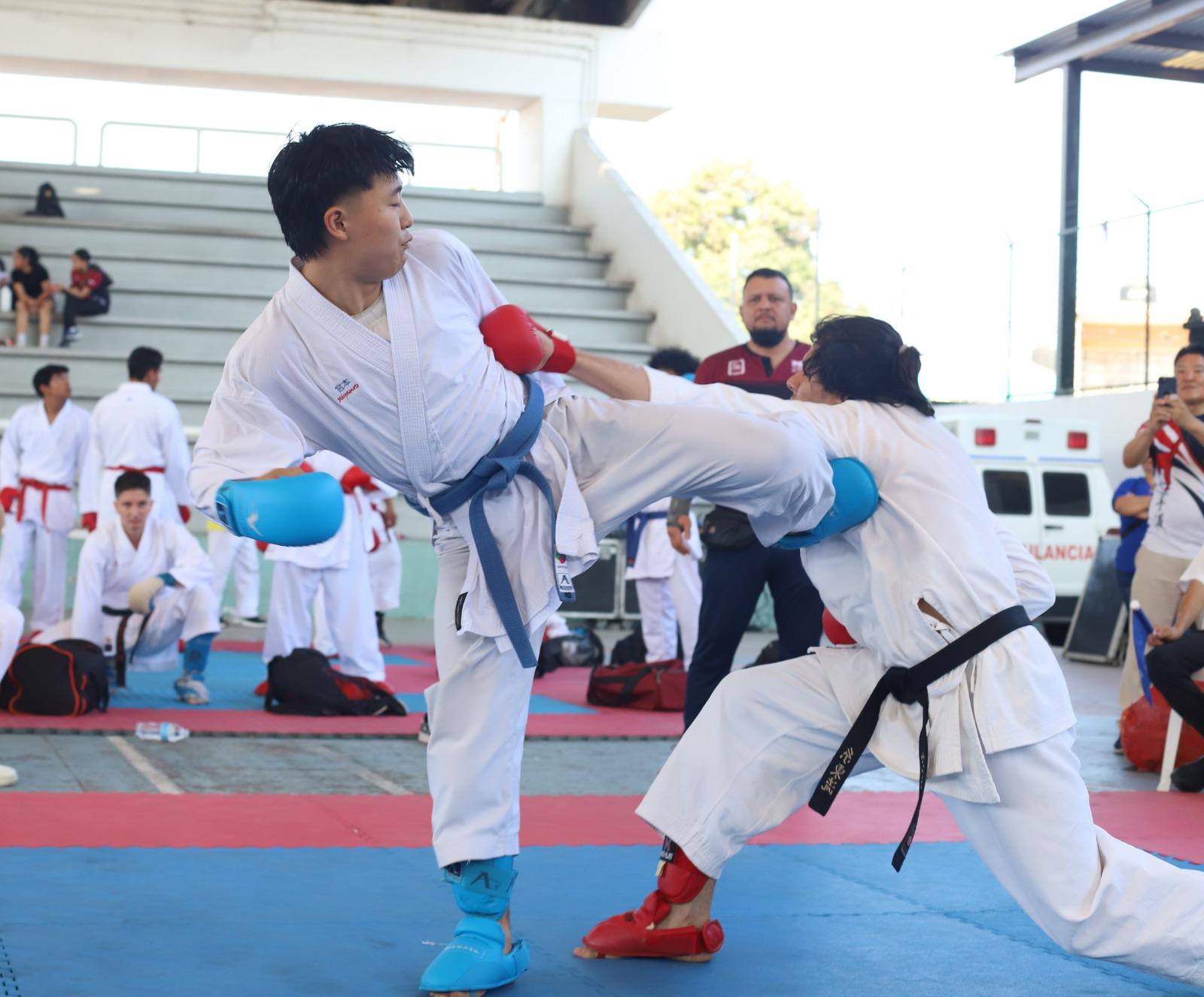 $!Moreno Bautista vuelve a ser la figura de la Copa Datemex de Karate
