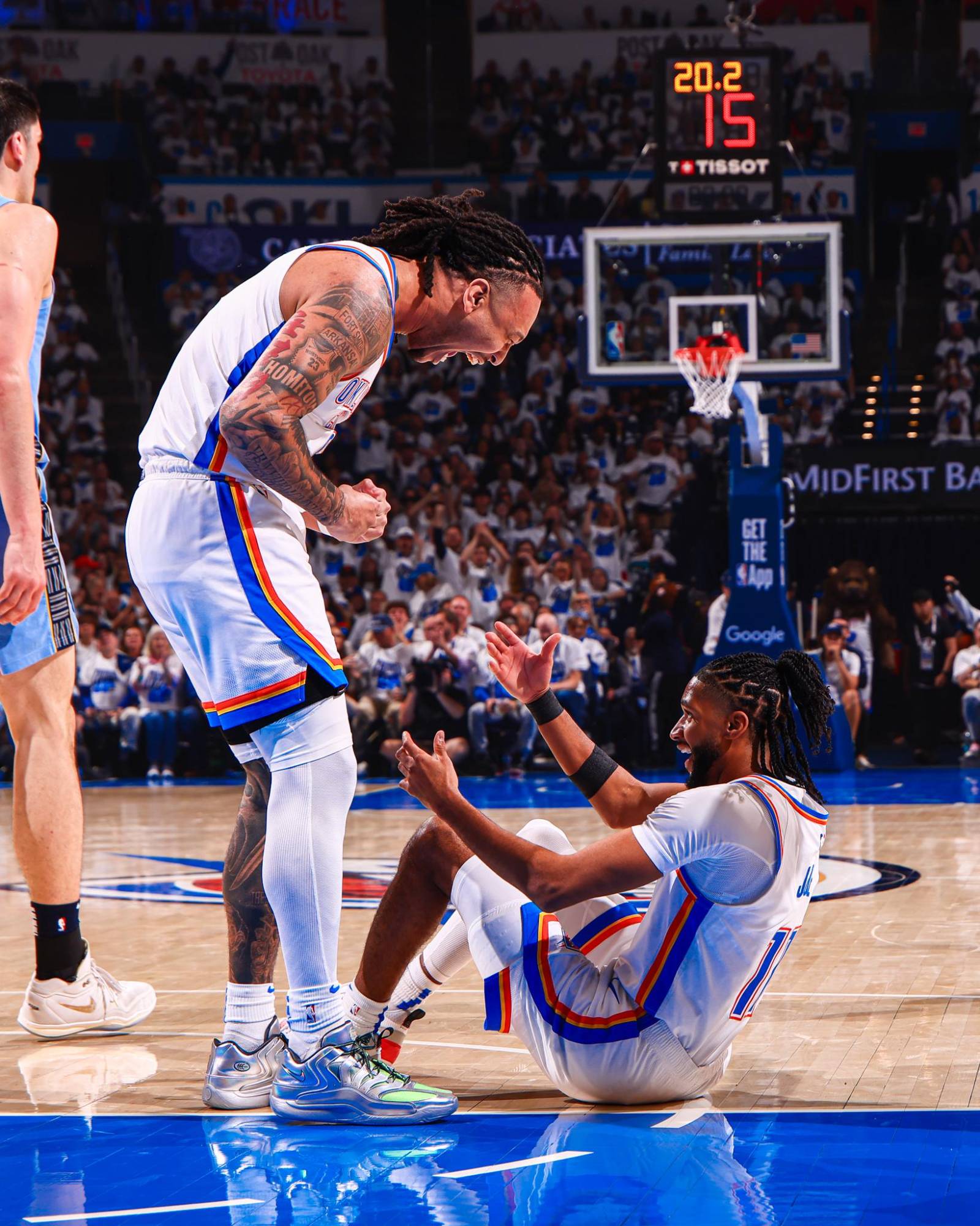 $!Thunder aplasta a los Grizzlies en el Juego 1 con margen histórico de 51 puntos