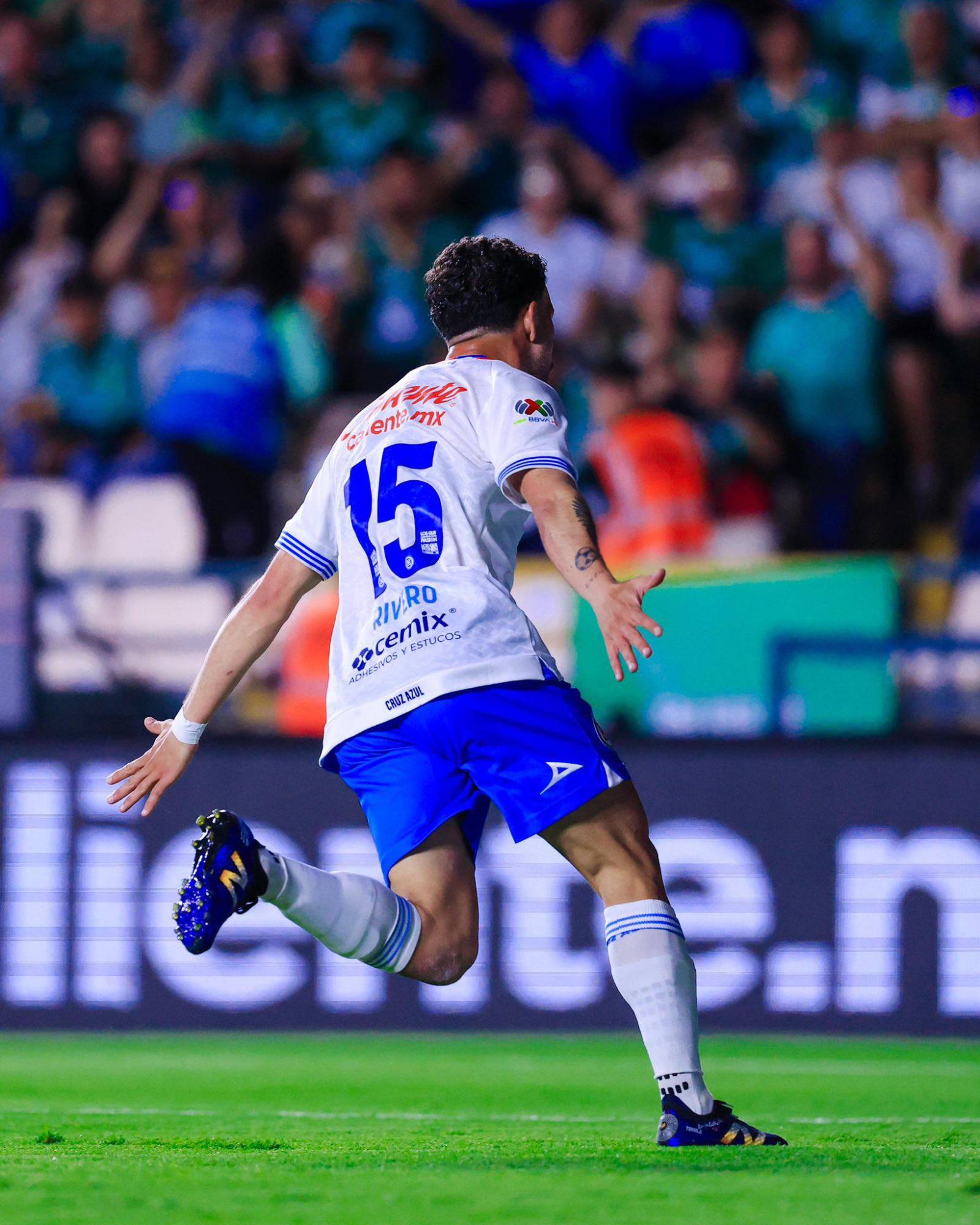 $!Cruz Azul se lleva la ventaja de su visita a León