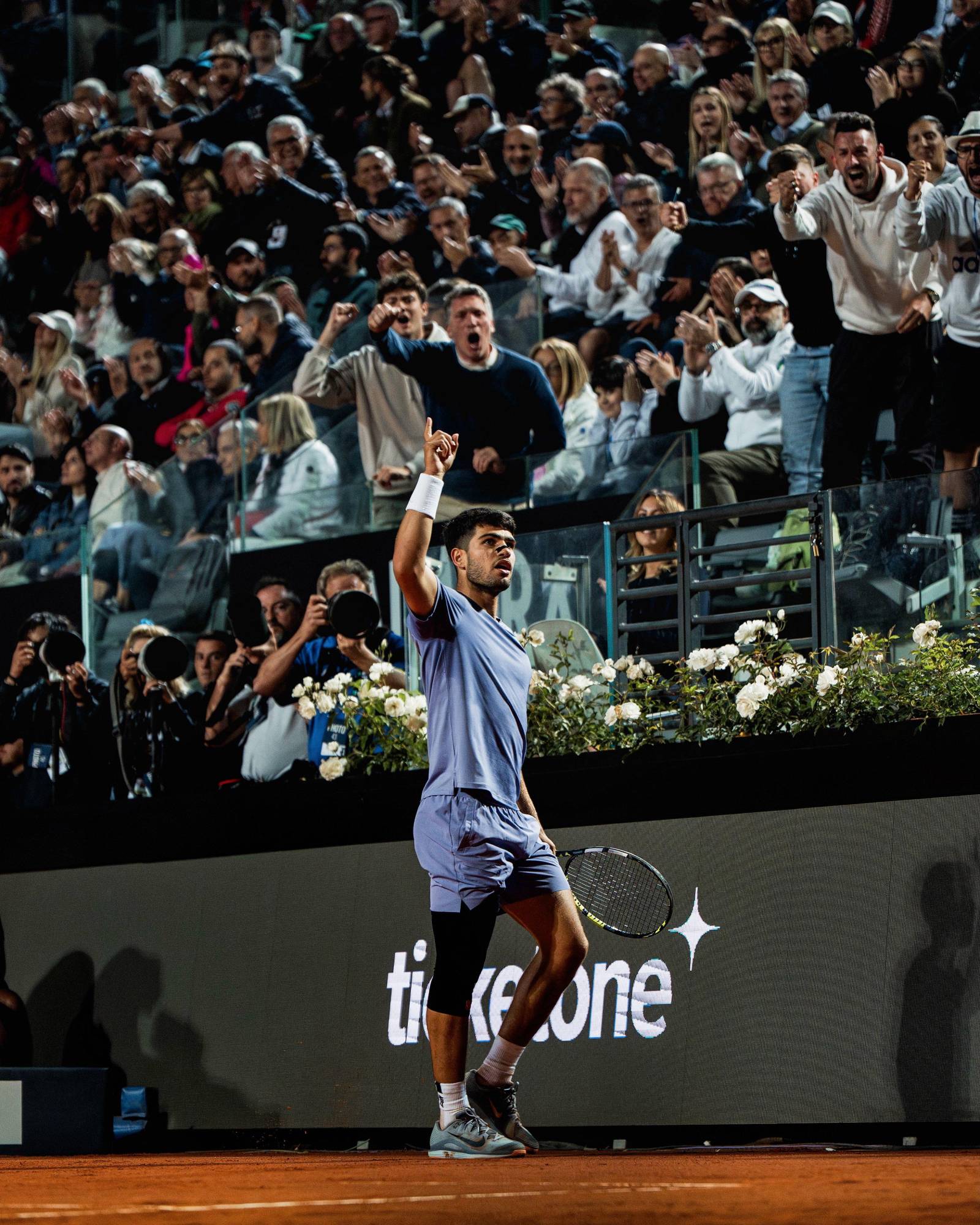 $!Alexander Zverev vuela a los octavos de final en Roma