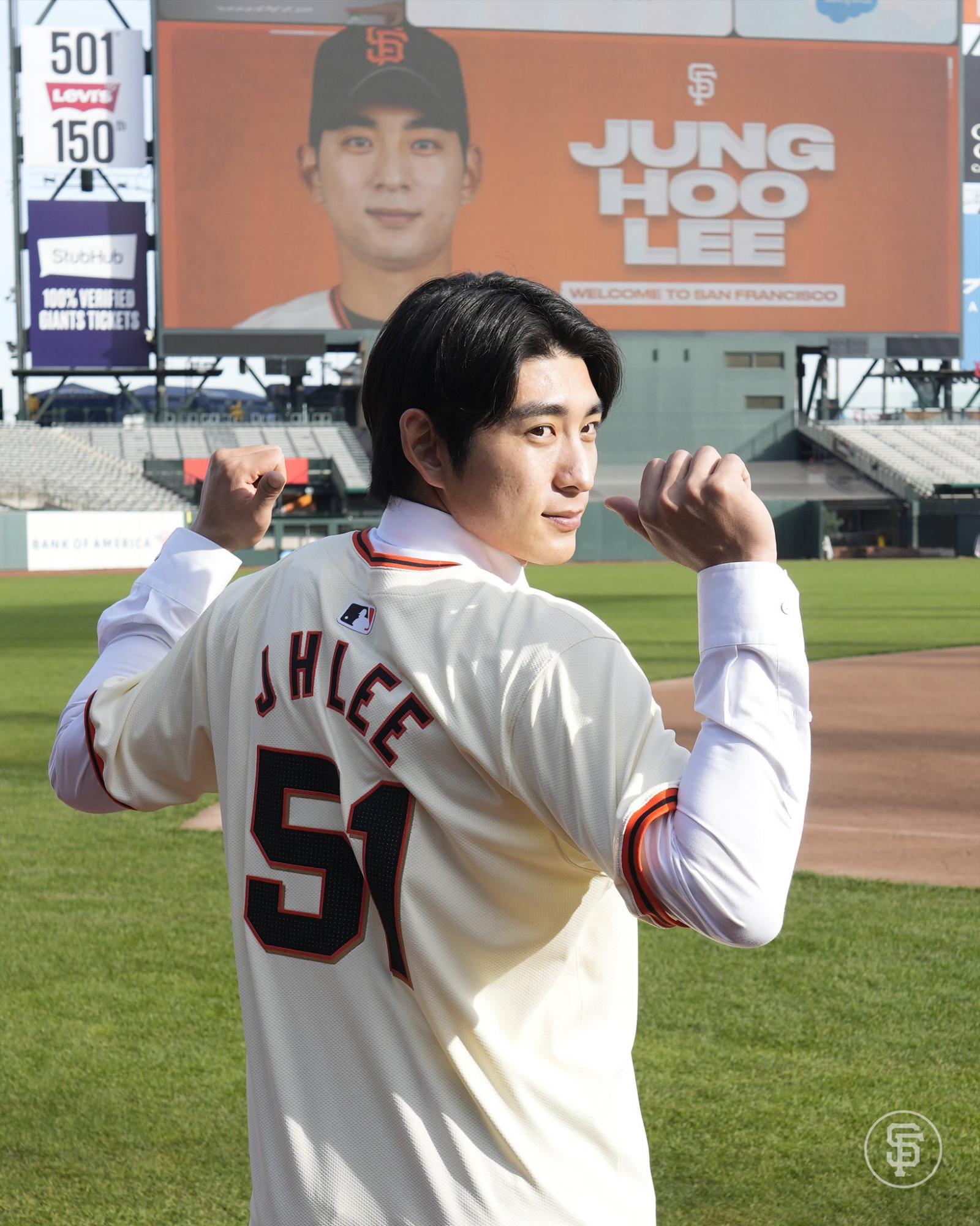 $!Los Gigantes presentaron a Jung Hoo Lee en el Oracle Park