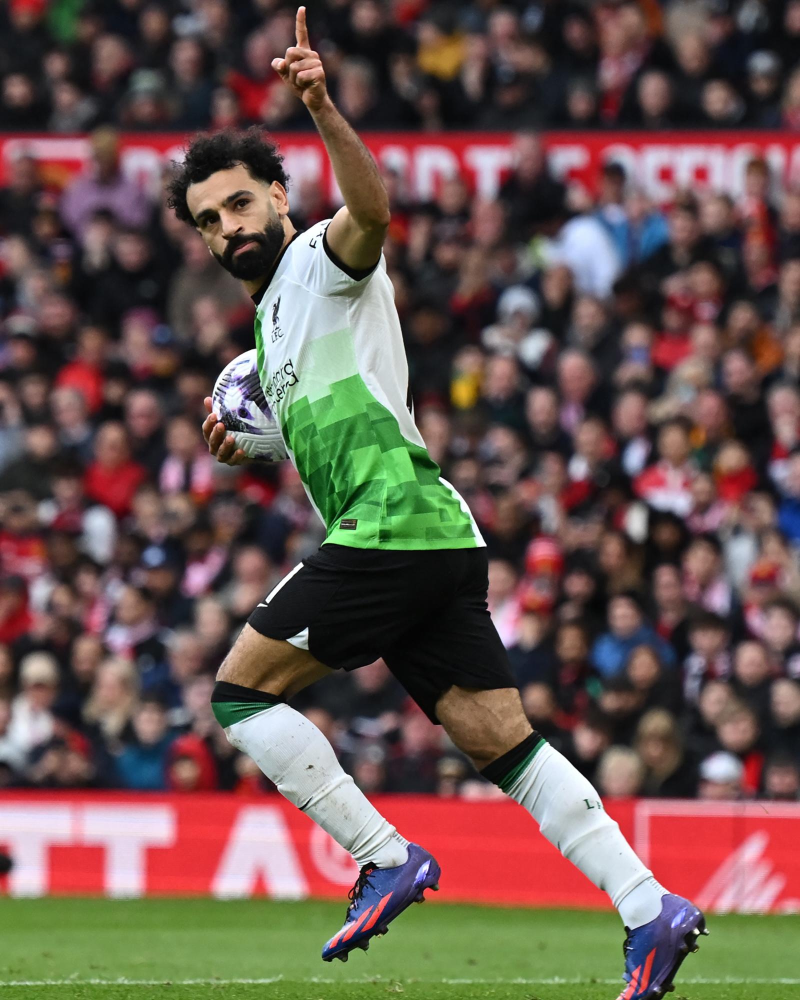 $!Liverpool empata con Manchester United, pero no logra recuperar la cima