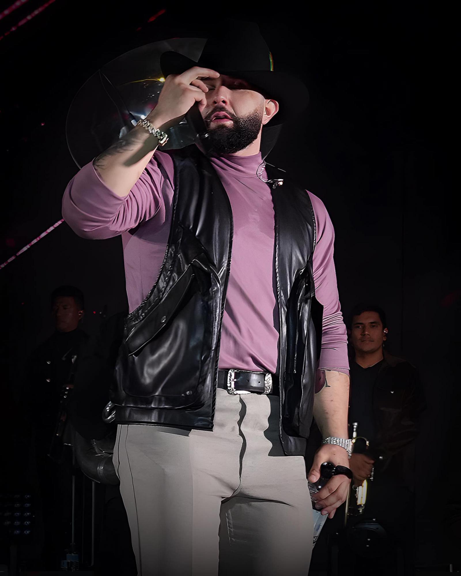 $!Pone Carin León a bailar a los mochitenses con su Tour Cura Local 2023