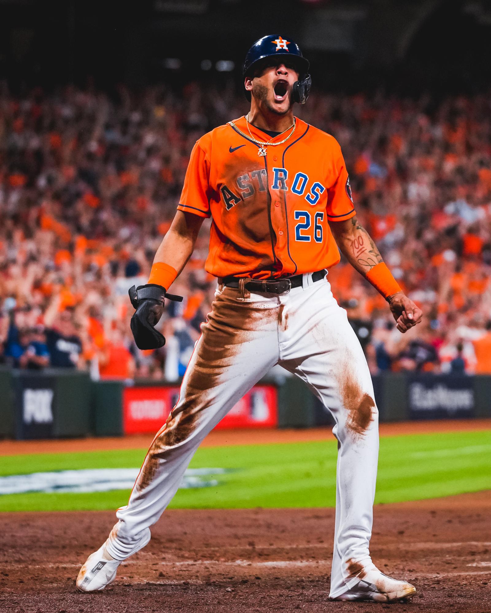 $!¡De Mazatlán para el mundo! José Urquidy gana el Juego 2 de la Serie Mundial ante Bravos