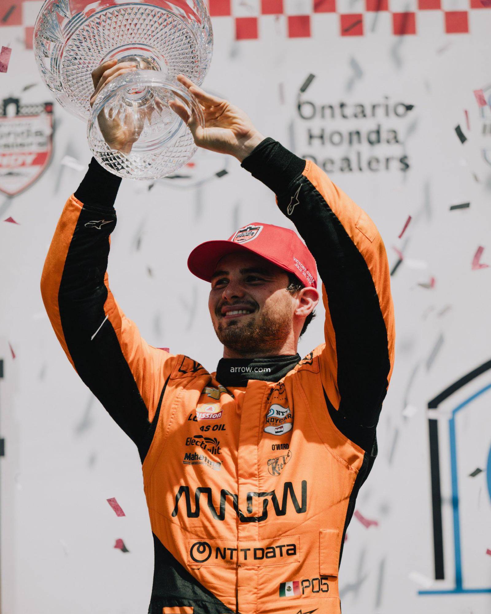 $!Pato O’Ward gana en Toronto y aprovecha apuros de Palou para presionar por el campeonato