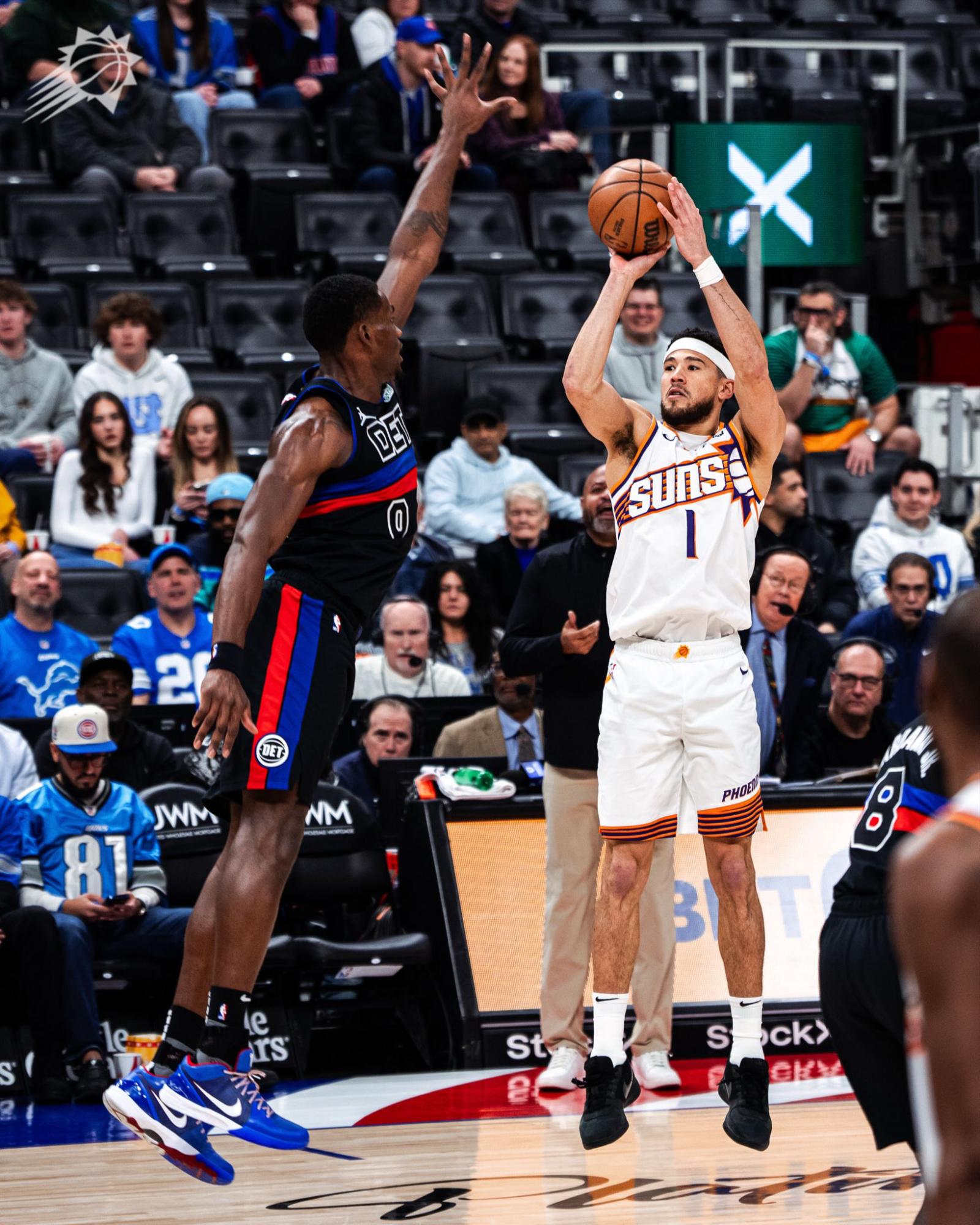 $!Kevin Durant lidera a los Suns en su victoria sobre los Pistons