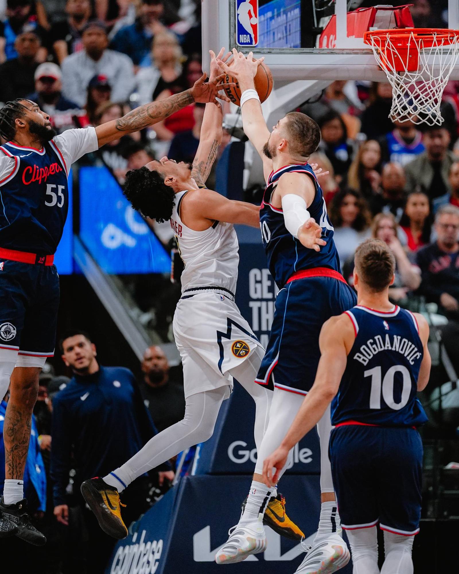 $!Kawhi Leonard brilla y Clippers aplastan a Nuggets en playoffs