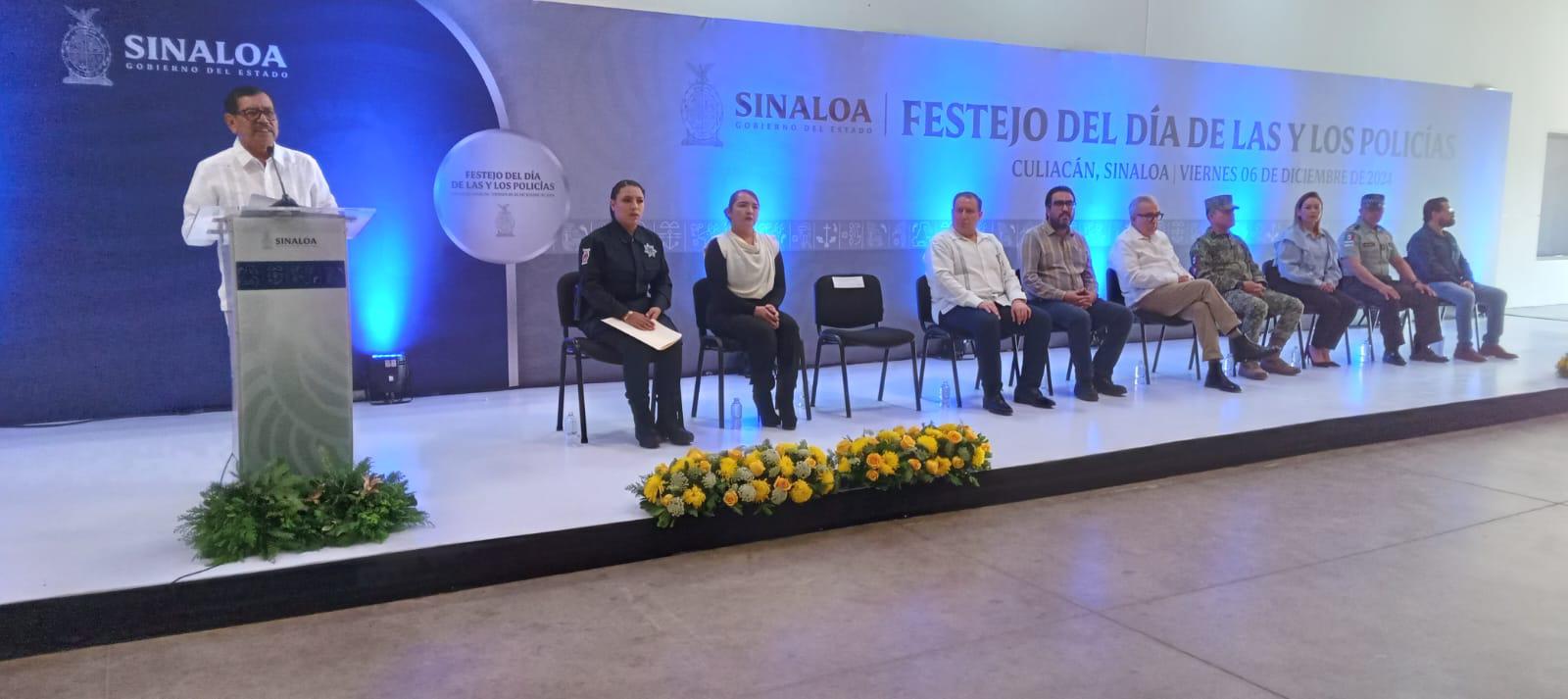 $!‘Que entre ellos hagan sus cochinadas, no con la autoridad’, dice Gerardo Mérida Sánchez