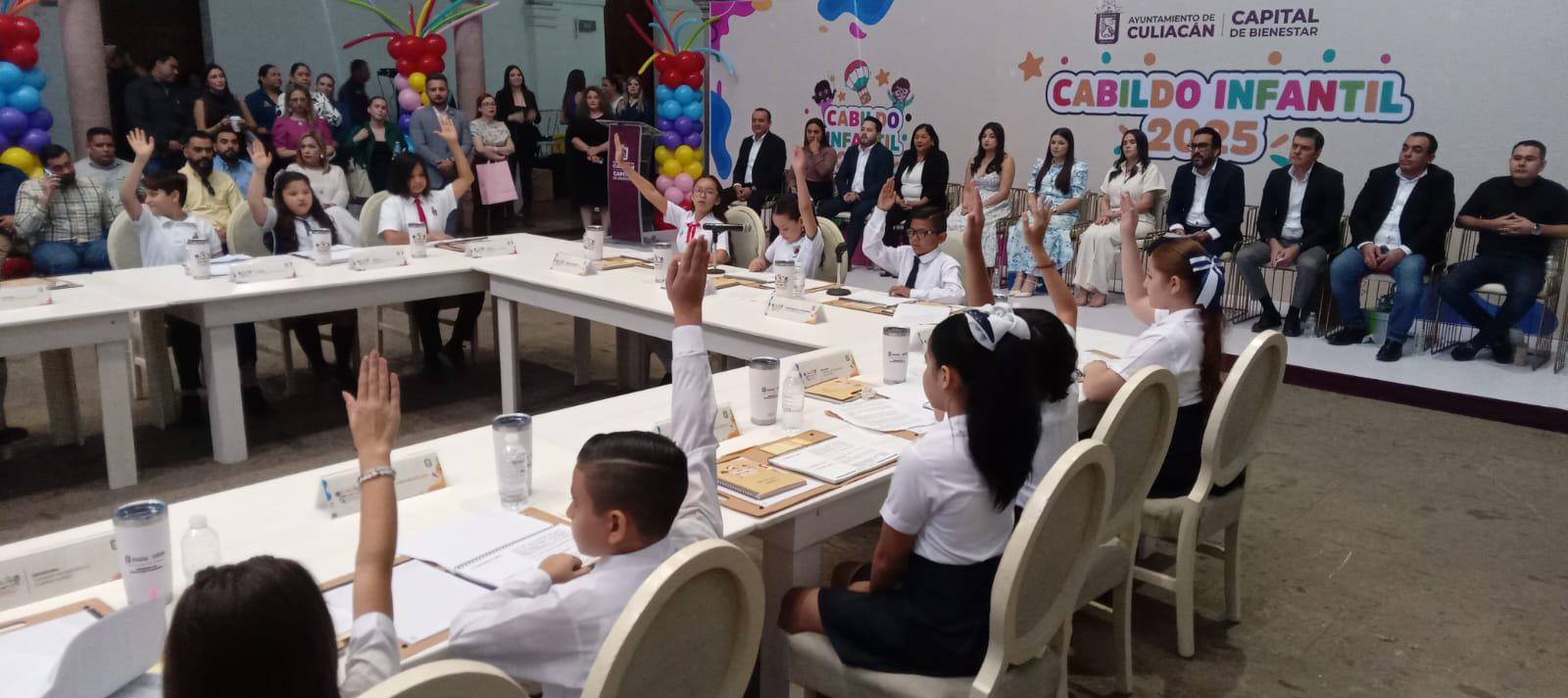 $!Niñas y niños protagonizan Cabildo Infantil 2025 con miras de mejorar a Culiacán