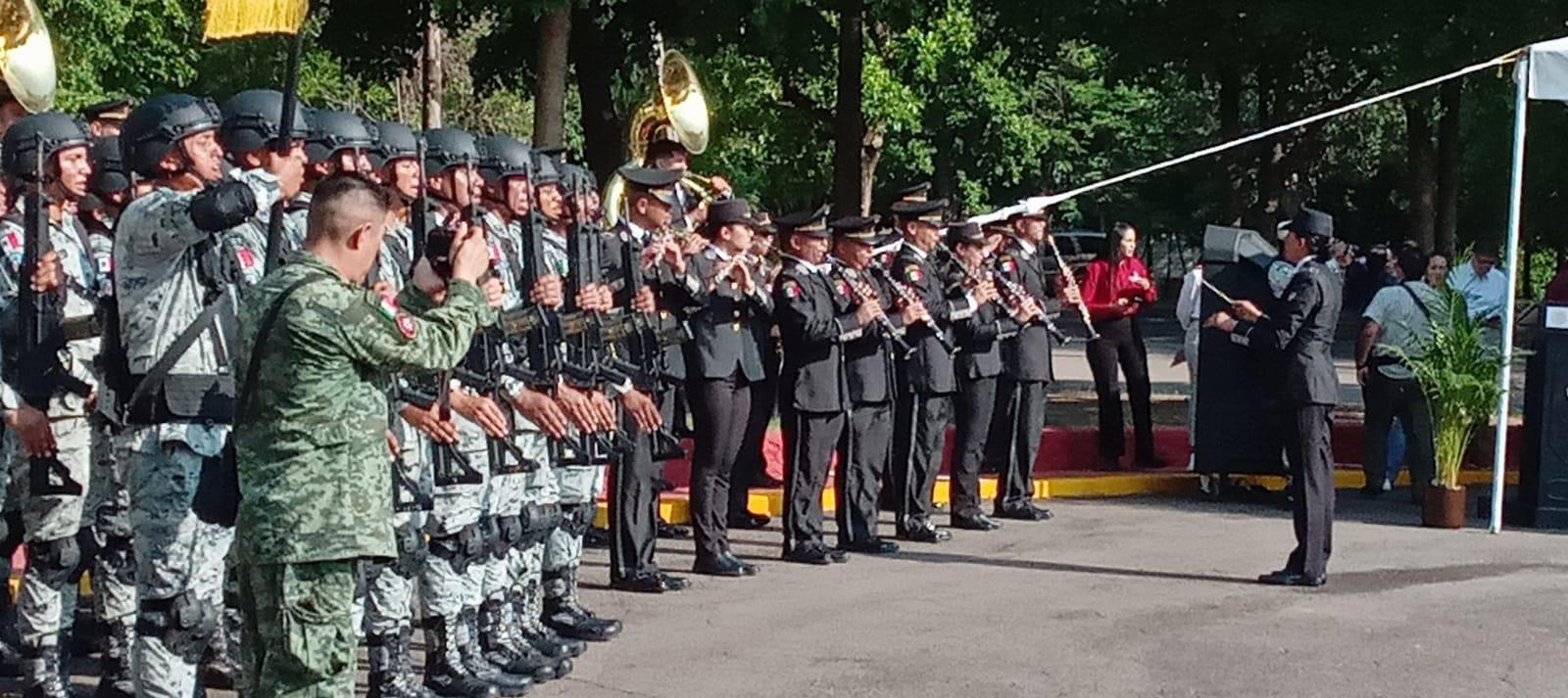 $!Acude Gobernador a monumento de los Niños Héroes de Chapultepec
