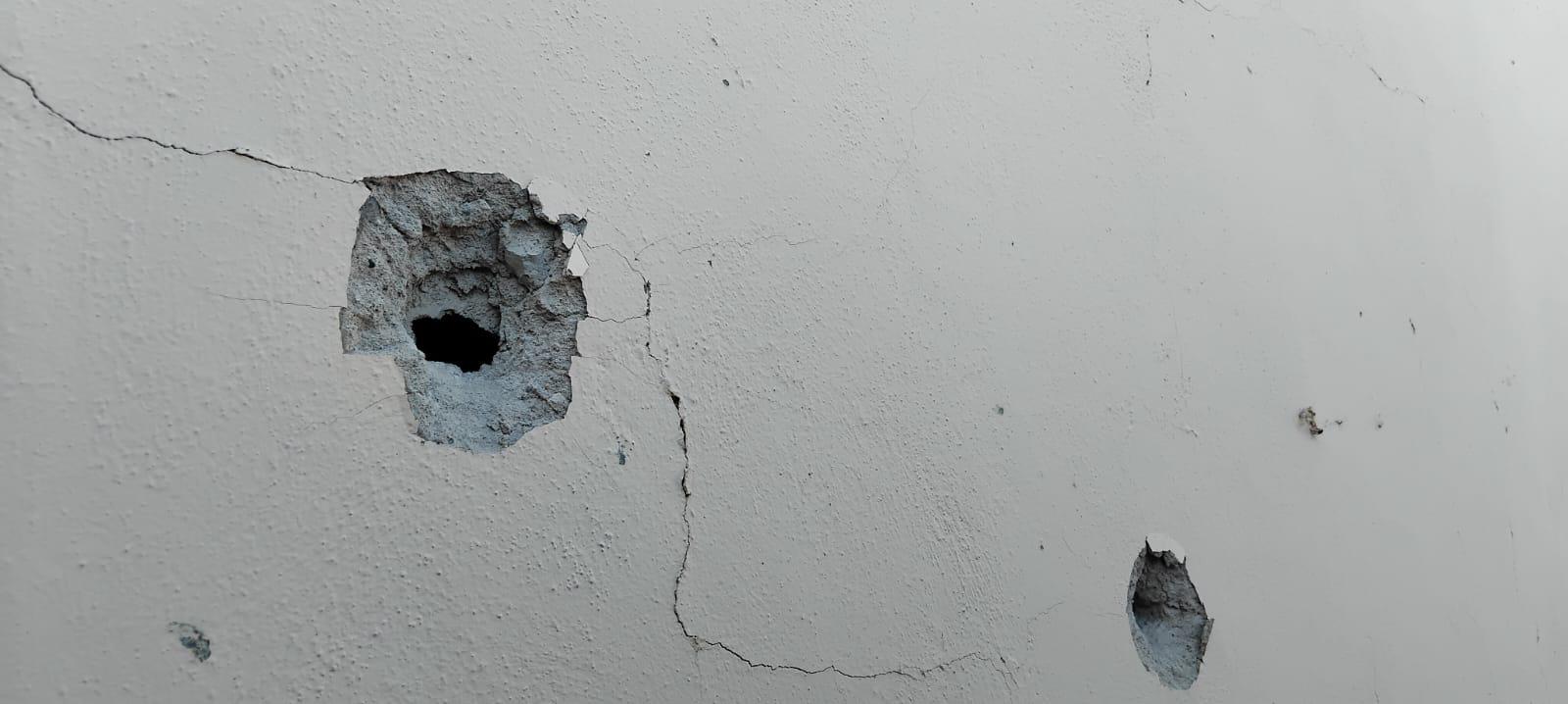 $!Atacan a balazos negocio de hamburguesas en Stanza Torralba, en Culiacán