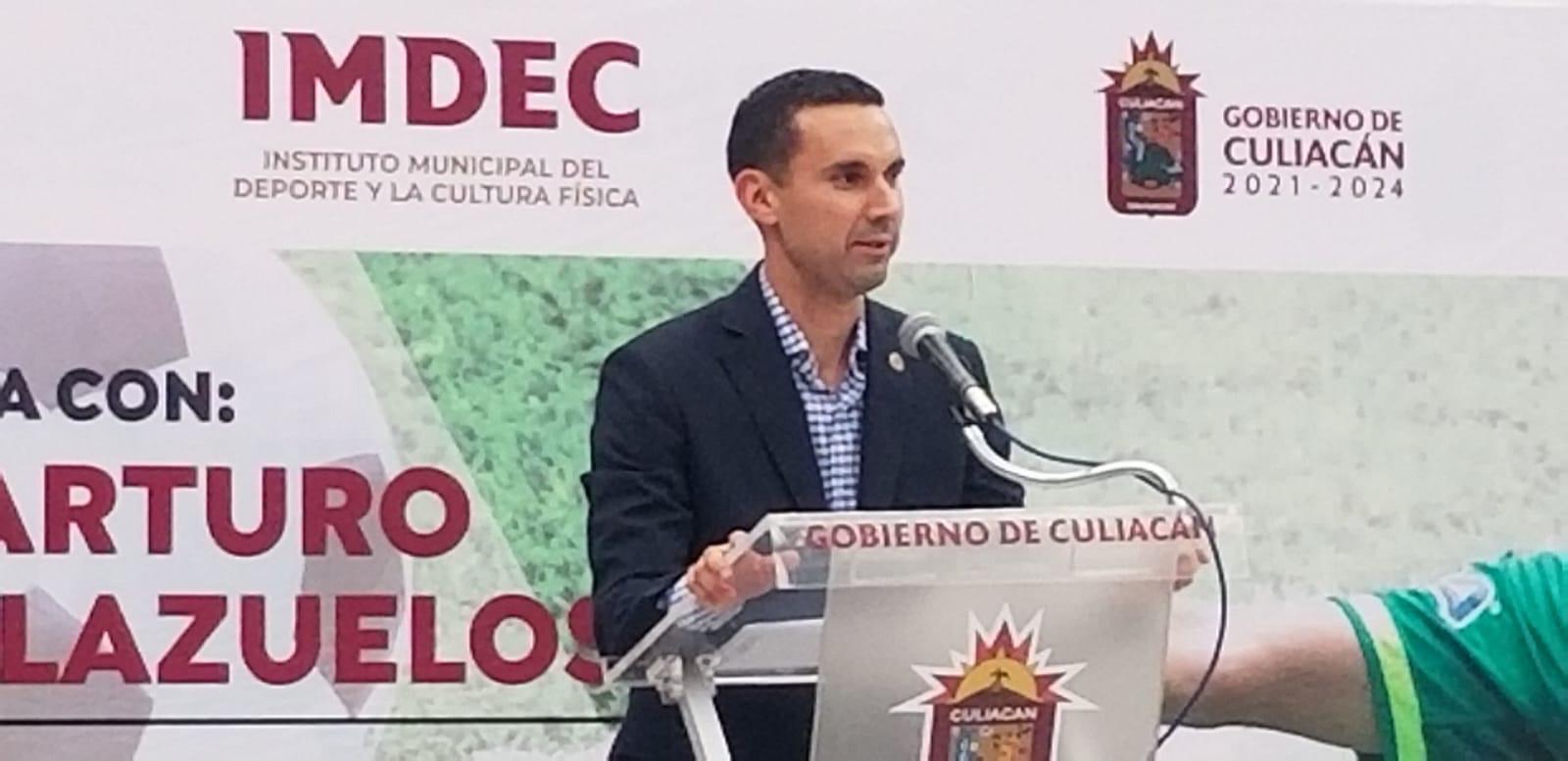 $!César Ramos compartió con su gente sus vivencias en el arbitraje profesional