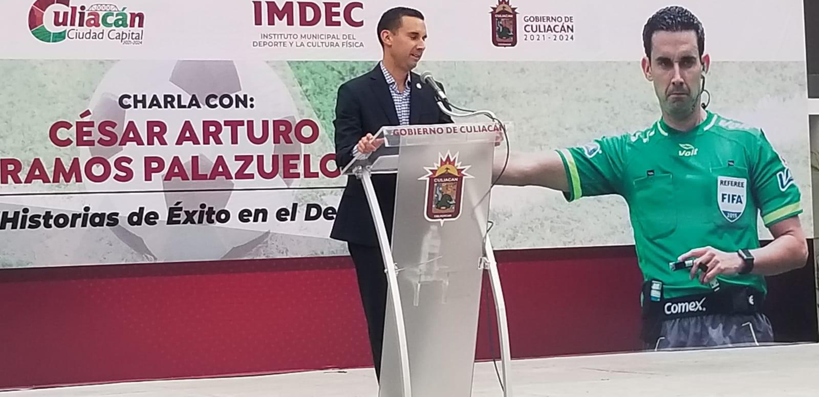 $!César Ramos compartió con su gente sus vivencias en el arbitraje profesional