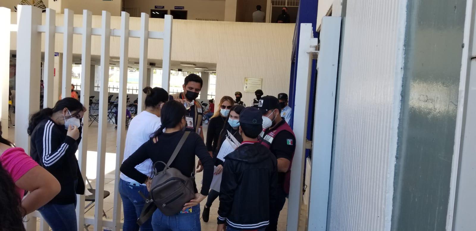 $!Se reactiva vacunación contra el Covid-19 en Culiacán sin largas filas en los centros