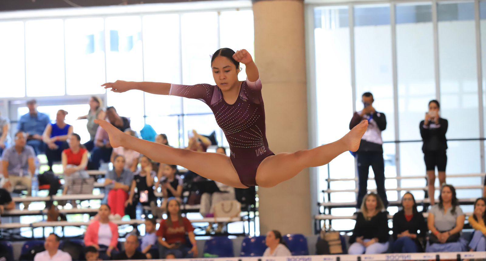 $!Dulce Daniela Juárez es una apasionada de la gimnasia