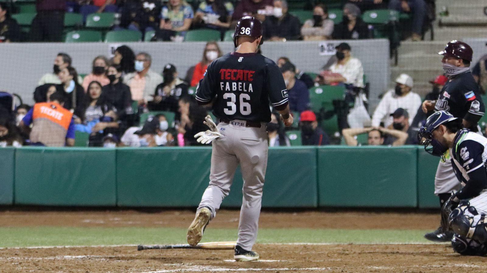 $!Tomateros de Culiacán corta mala racha en el Kuroda Park
