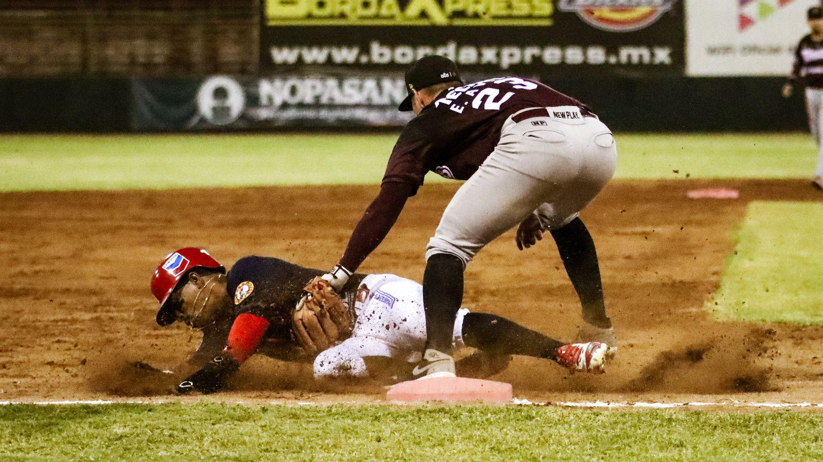 $!Joey Meneses conduce al triunfo a Tomateros para asegurar la serie