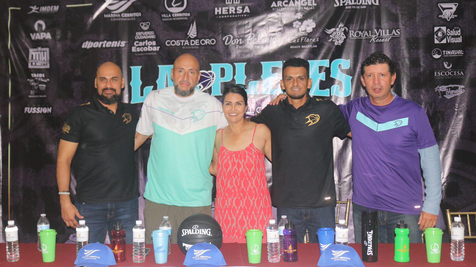$!Las Plebes presentan su nueva piel