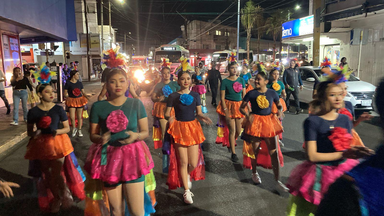 $!Llevan a la hoguera al ‘Fofo’ Márquez en la Quema del Mal Humor