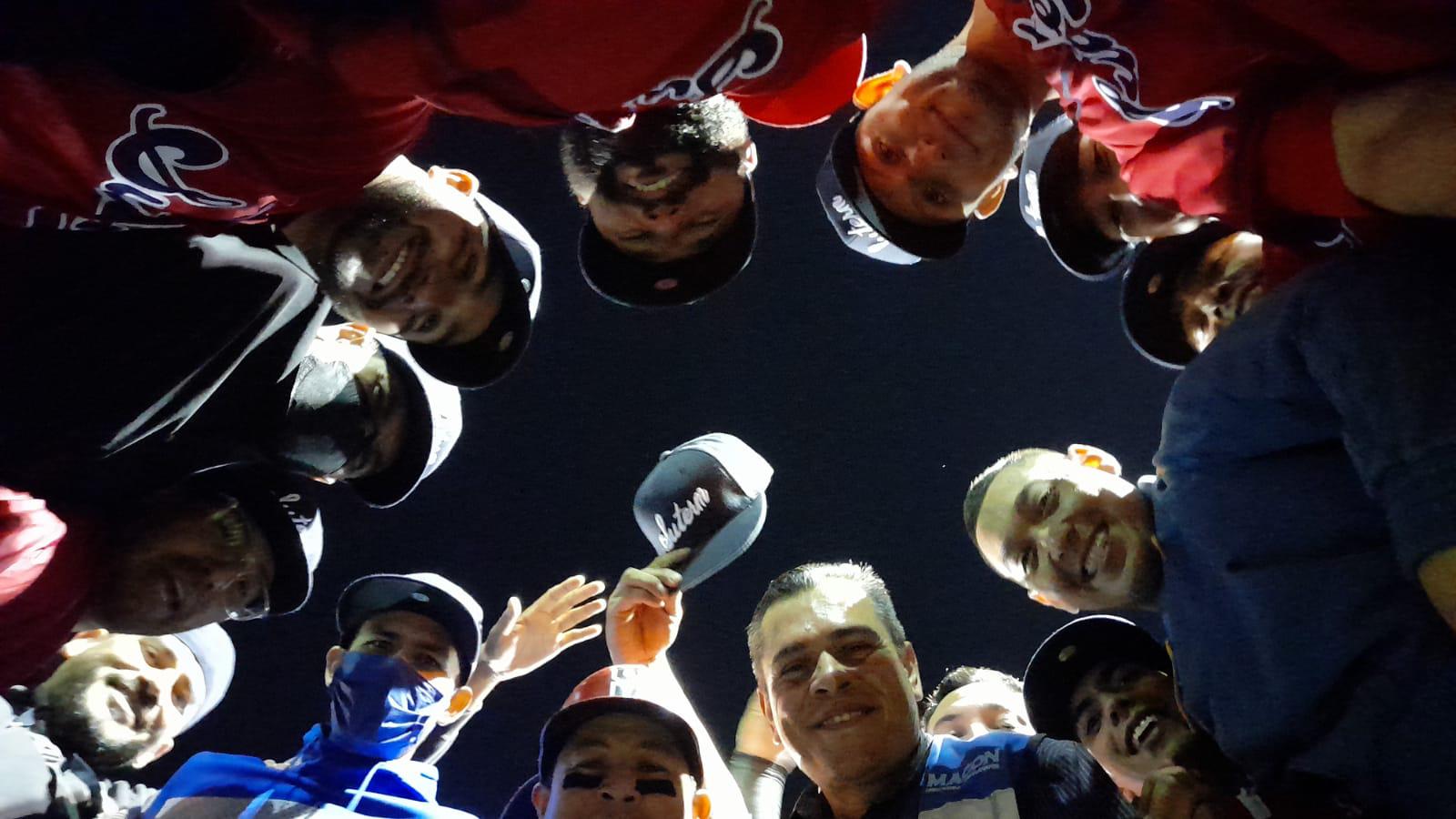 $!SUTERM-Sección 75 logra electrizante bicampeonato en la Liga de Beisbol de Primera Fuerza Imdem