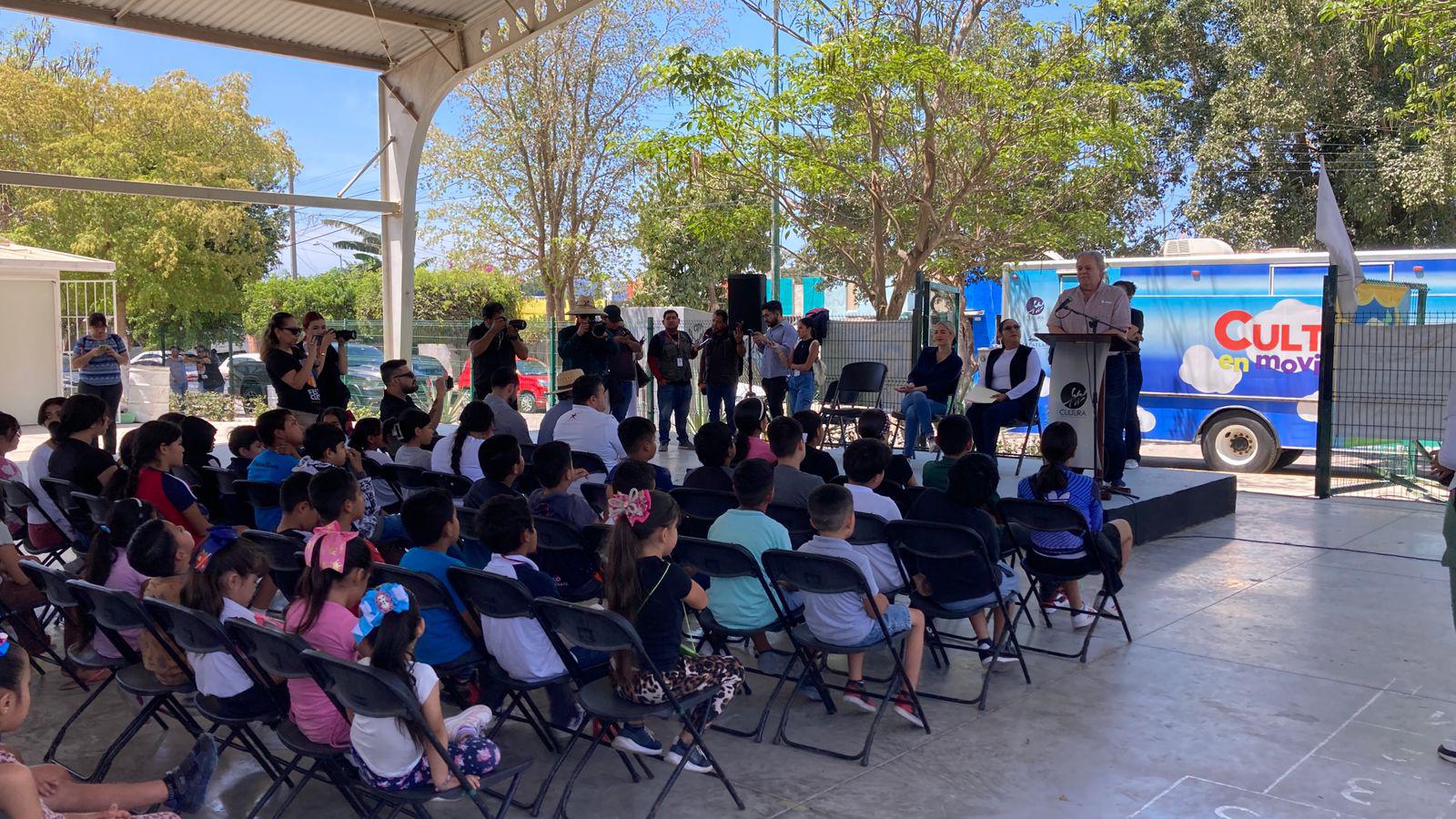 $!Niños y niñas de la primaria Francisco Madero Herrera en Santa Fe disfrutan del programa ‘Cultura en Movimiento’