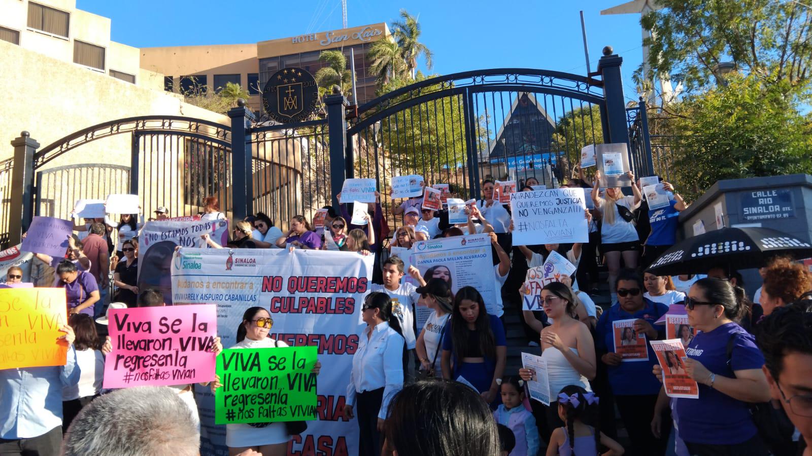 $!Claman regreso con vida de la joven Vivian Karely, desaparecida en Culiacán