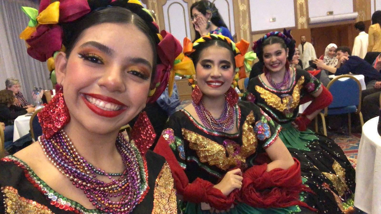 $!¡Orgullo porteño! Alumnas de Prepa Vasconcelos ganan oro en Túnez