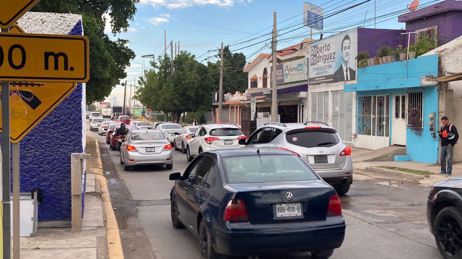 $!Regreso a clases genera caos vial en Mazatlán