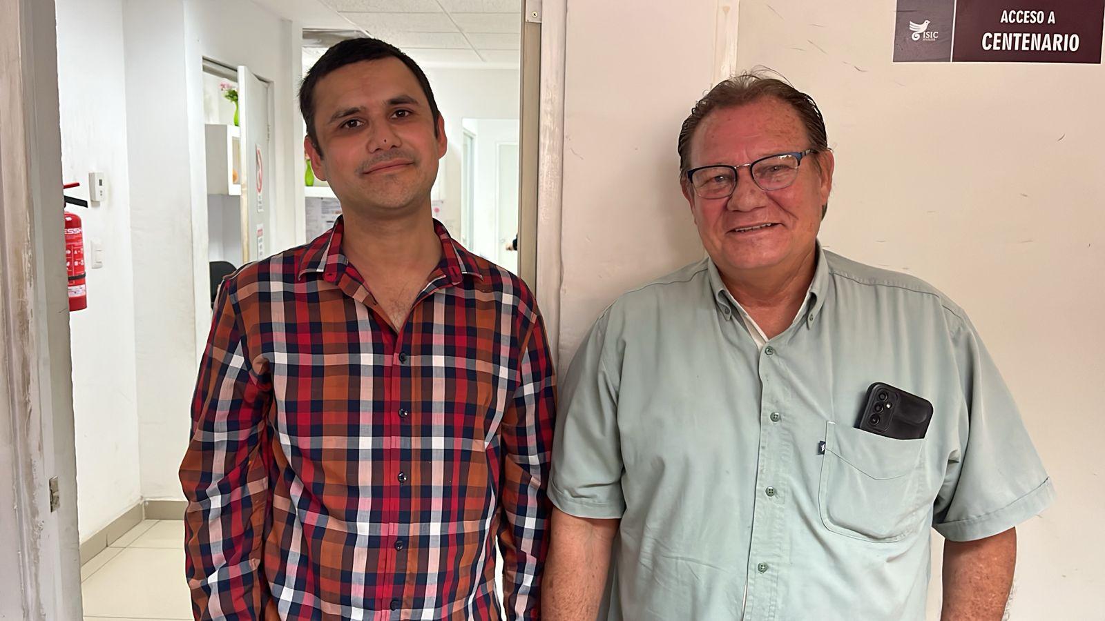 $!El maestro Gonzalo Cárdenas y Alán Franco.