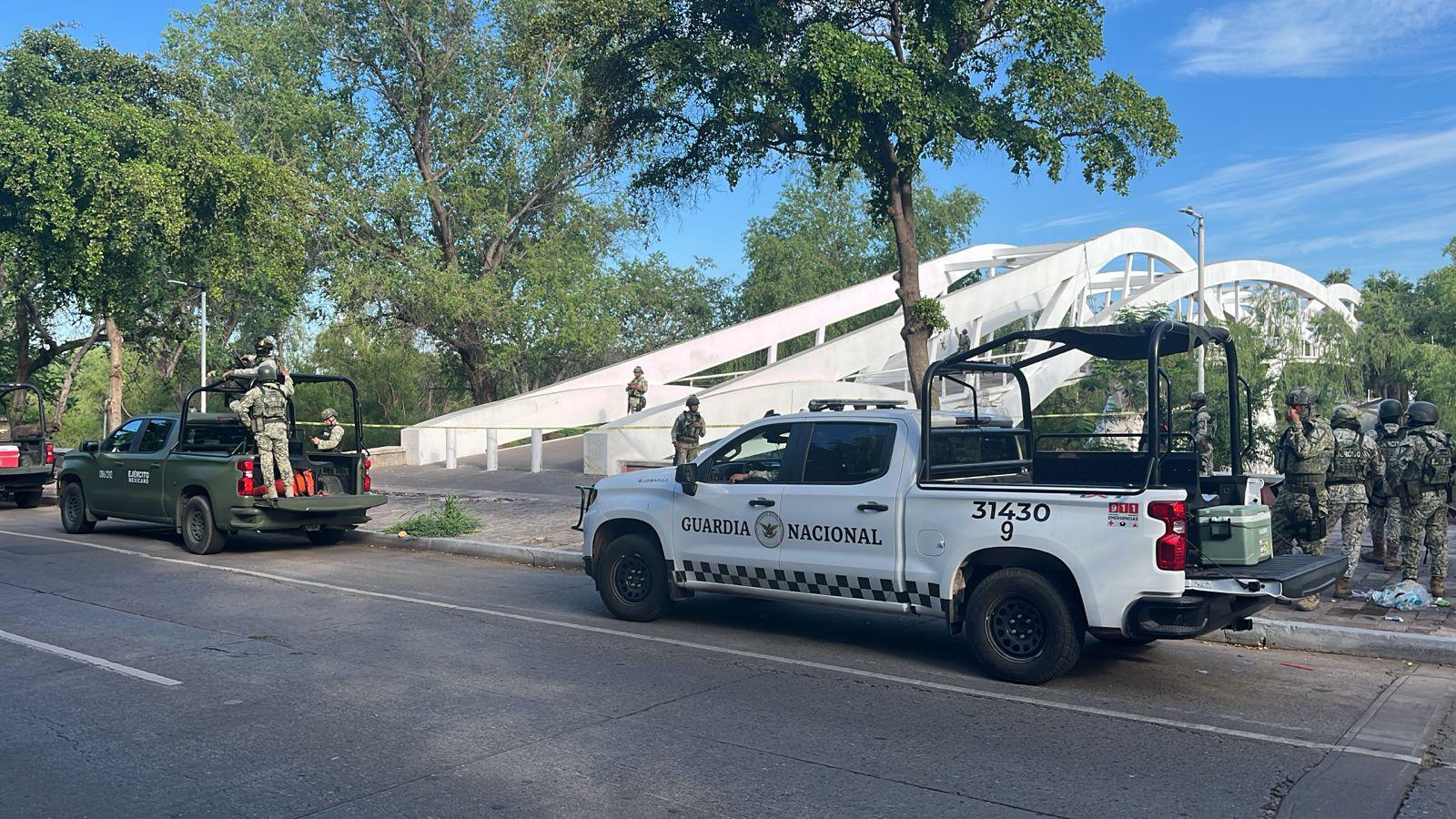 $!Hallan cuerpo flotando en el río Tamazula, a la altura del puente del Zoológico de Culiacán
