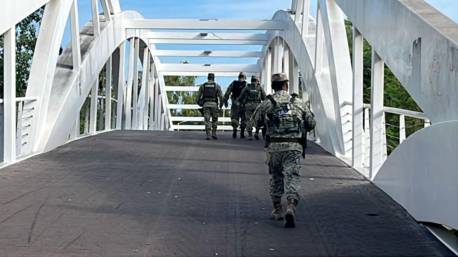 $!Hallan cuerpo flotando en el río Tamazula, a la altura del puente del Zoológico de Culiacán