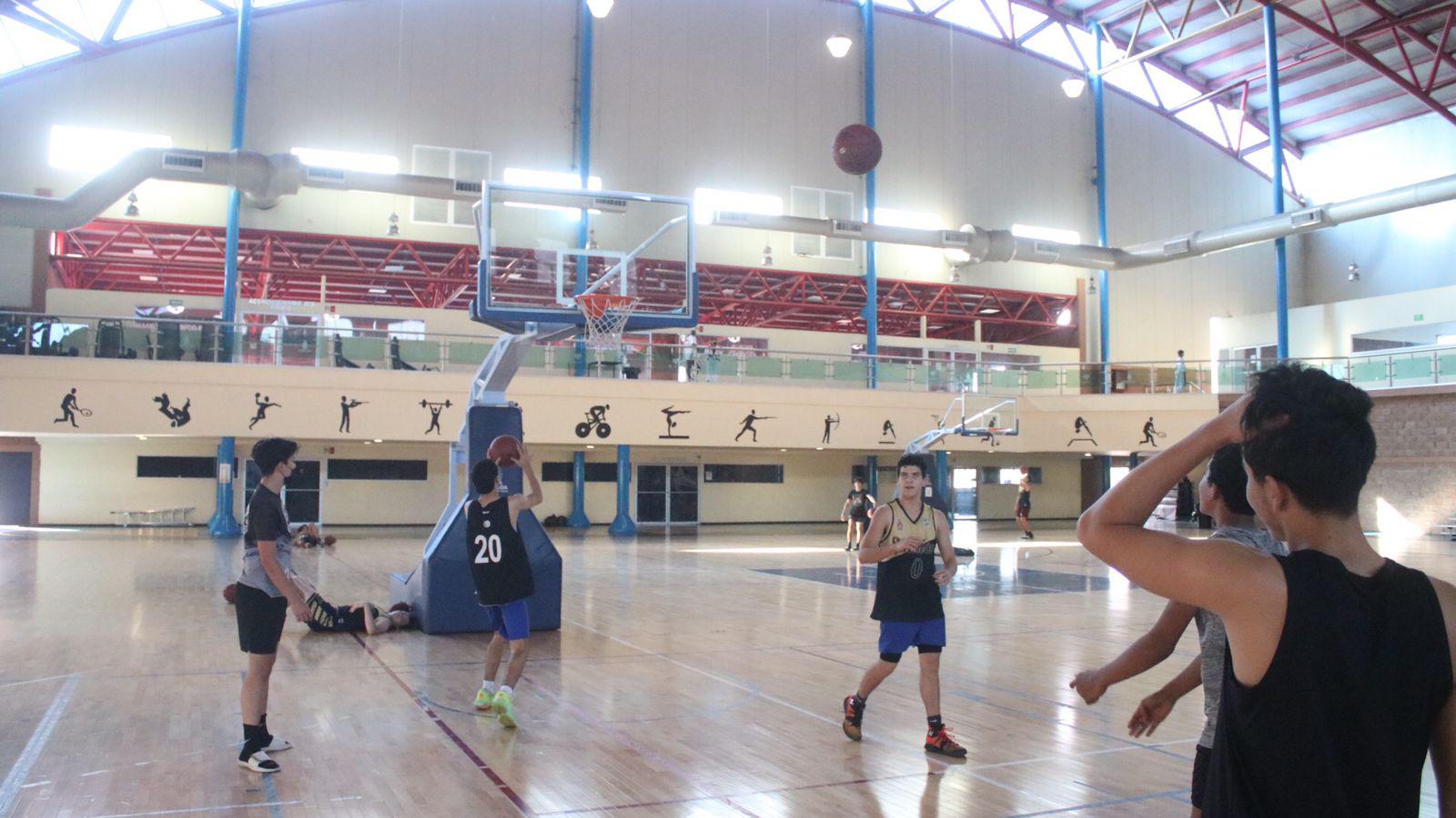 $!Basquetbolistas mazatlecos entrenan a tope en el Centro de Alto Rendimiento de Culiacán