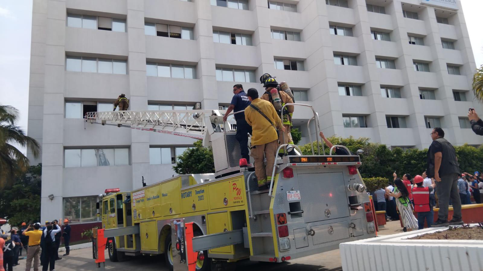 $!Promueven en Mazatlán la cultura de la prevención con 27 simulacros simultáneos