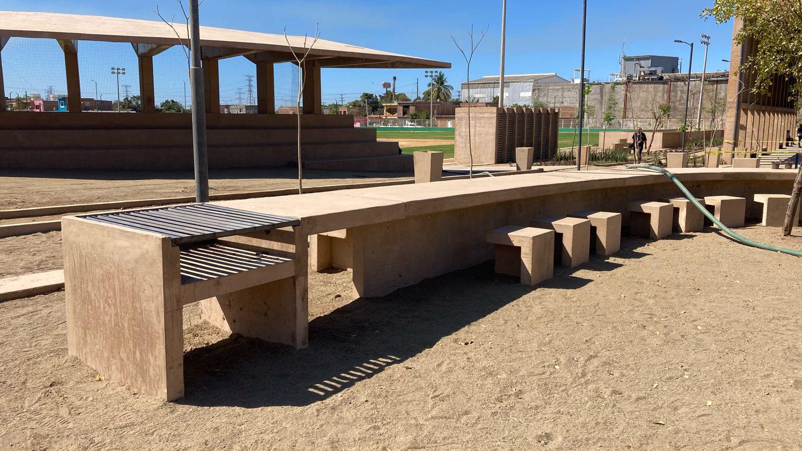 $!Entrega de estadio de beisbol en la colonia Urías, en Mazatlán será finales de abril