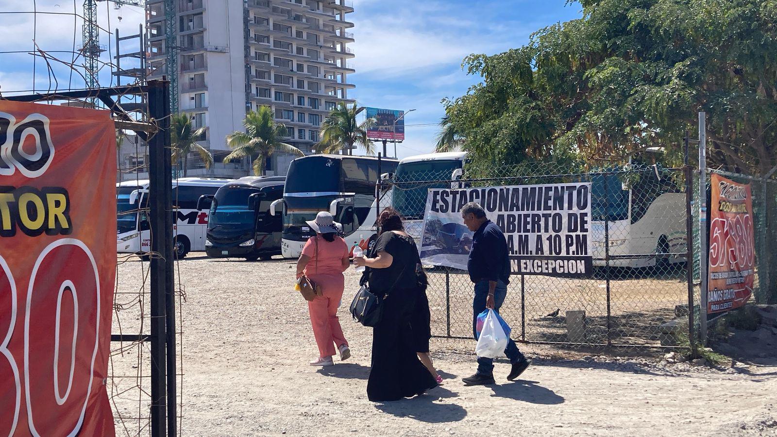 $!Auguran charteros aumento de viajes durante Carnaval; aunque les sorprende el poco turismo en Mazatlán