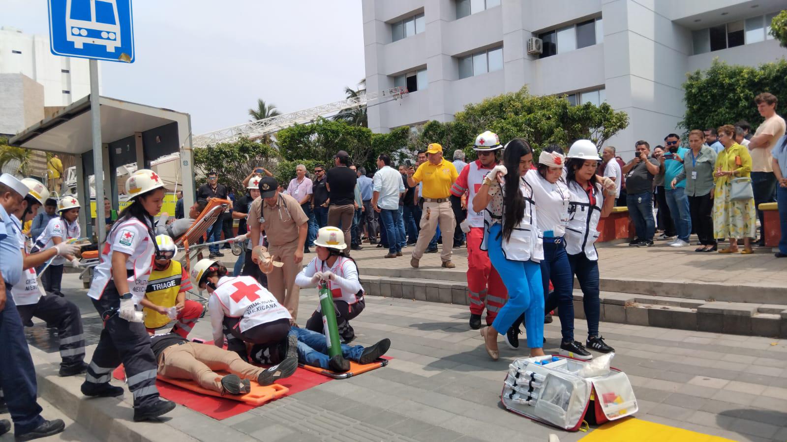 $!Promueven en Mazatlán la cultura de la prevención con 27 simulacros simultáneos
