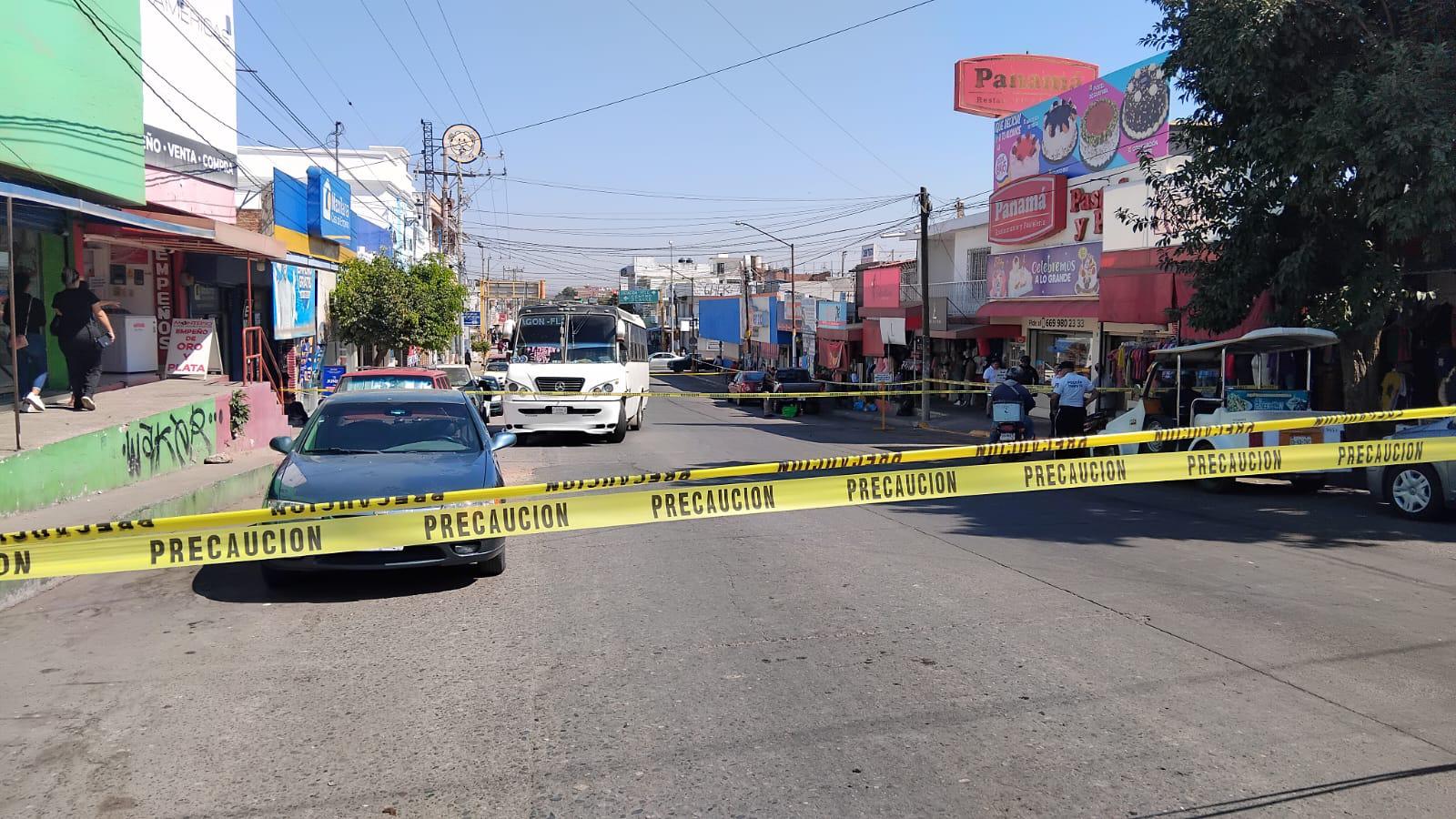 $!Adulto mayor muere arrollado por un camión urbano en Mazatlán