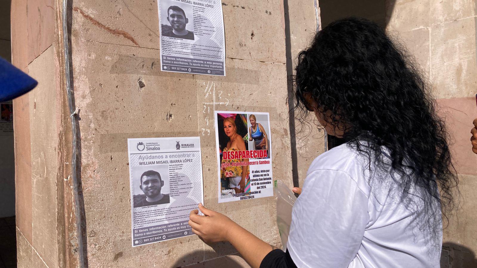 $!Exigen en manifestación en Mazatlán apoyo para encontrar a personas desaparecidas y renuncia del Gobernador Rocha