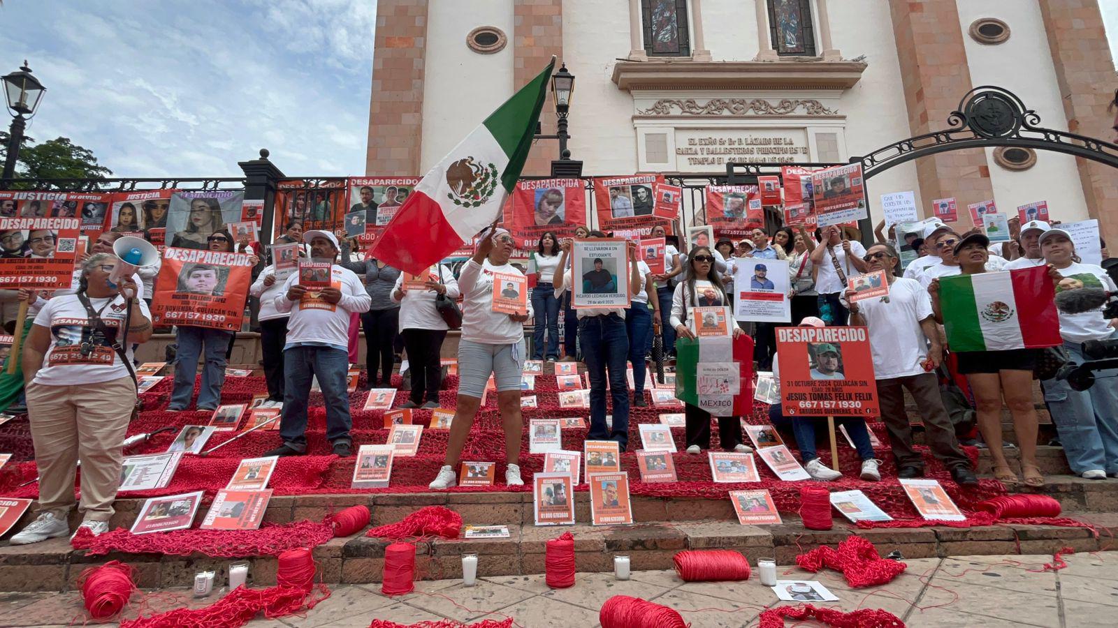 $!Colectivo de búsqueda en Culiacán da ‘grito’ por sus desaparecidos en el Día de la Independencia