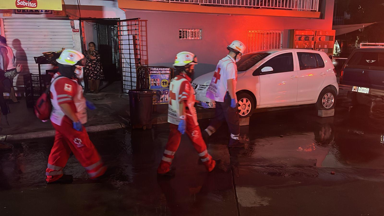 $!Matan a dos hombres tras ataque armado en la colonia Benito Juárez, en Culiacán