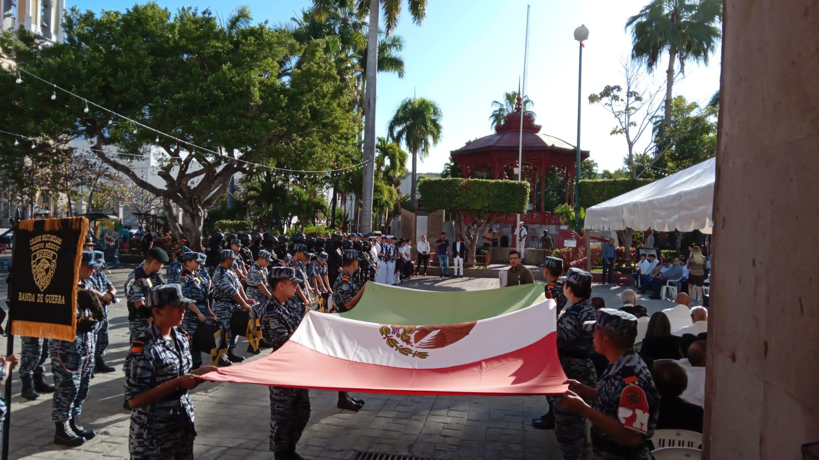 $!Conmemoran en Mazatlán el 218 aniversario del natalicio de Benito Juárez