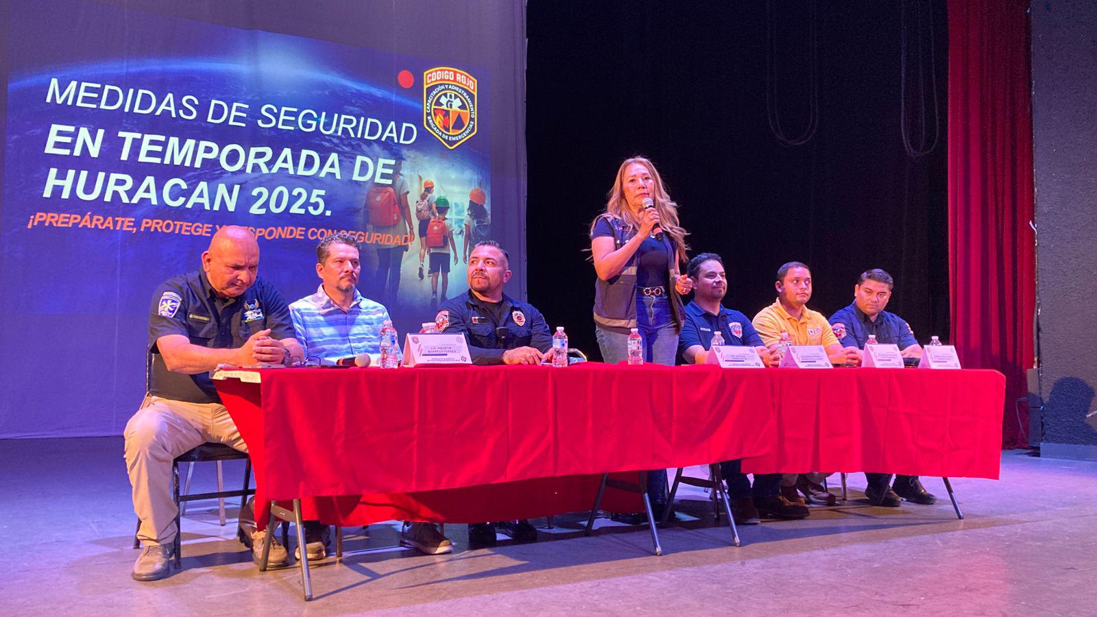 $!Capacitan a personal de estancias infantiles de Mazatlán en seguridad ante huracanes