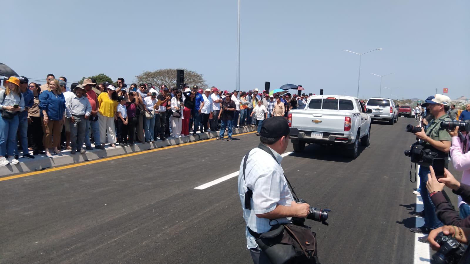 $!Gobernador da apertura parcial al Paso Superior de Libramiento Colosio