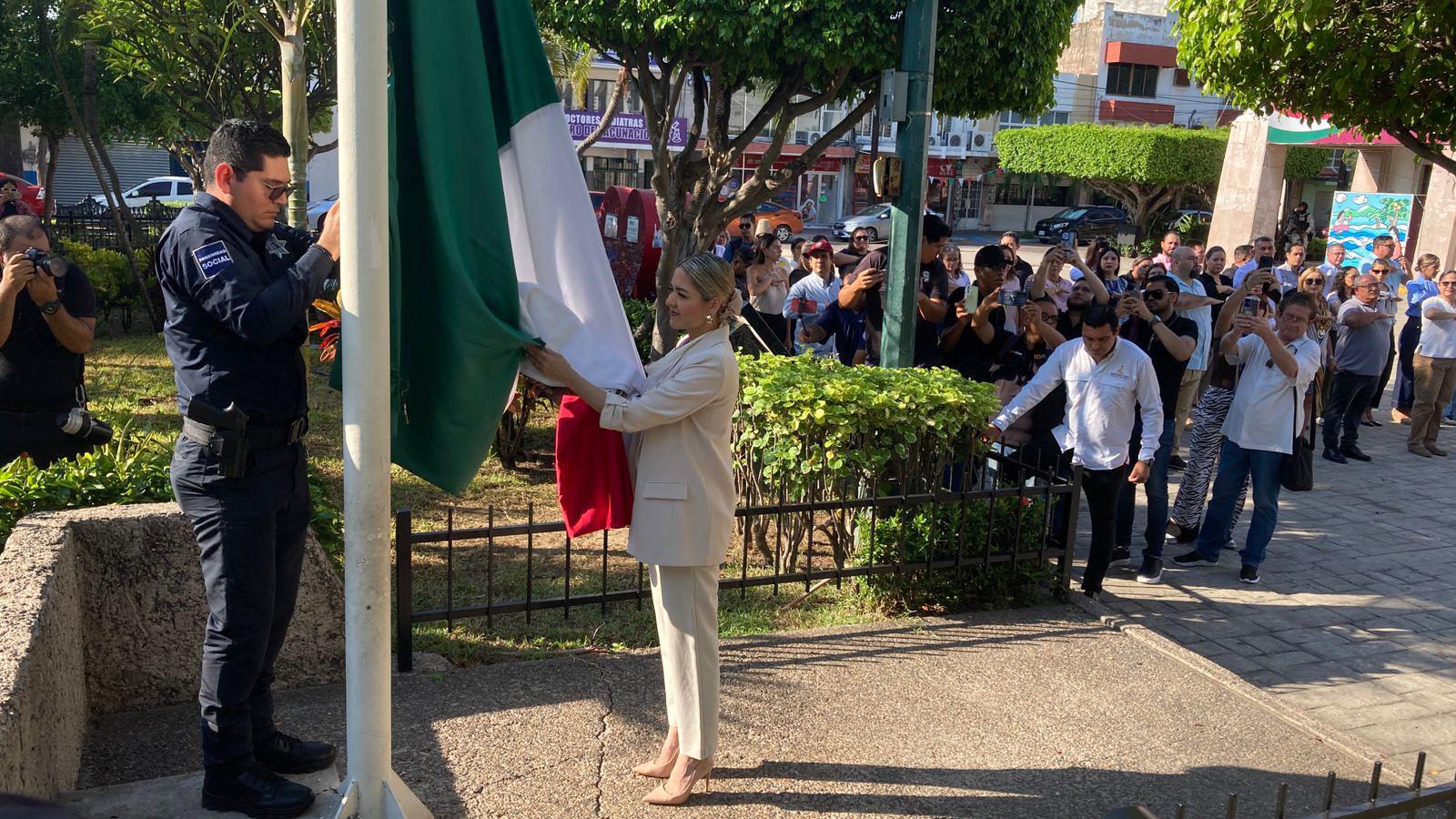 $!Mazatlán se suma a conmemoración del Día Nacional de Protección Civil con homenaje a víctimas de sismos